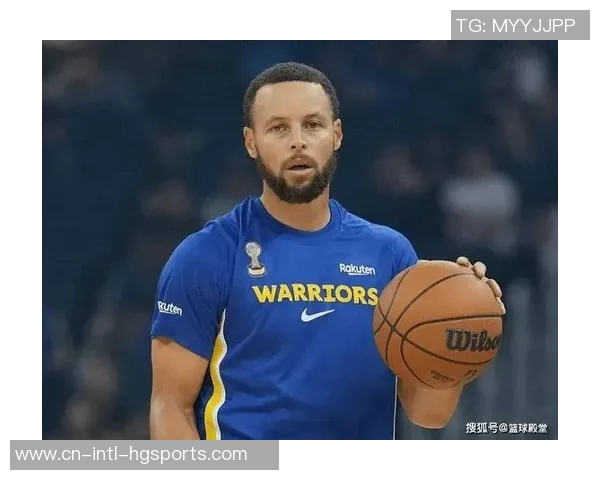 科尔称赞库里是球队核心一切战术围绕他展开