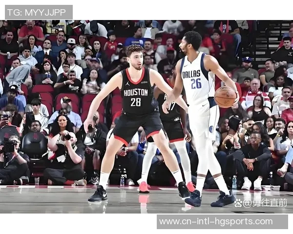 兰德尔带领球队奋勇争先19投12中砍下30分7篮板4助攻1抢断