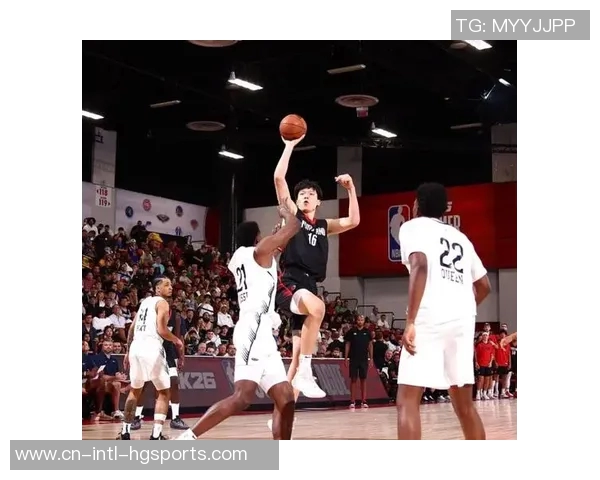 开拓者媒体人称批评杨瀚森不公因与科沃德奎因比较不当